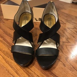 Michael Kors Elena 8.5 Black